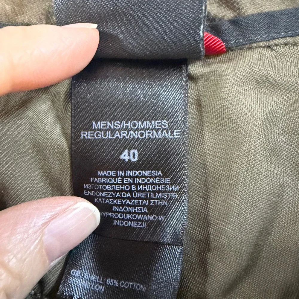The North Face Mens 40 Olive Green Hiking Shorts Cotton Nylon Blend Outdoor